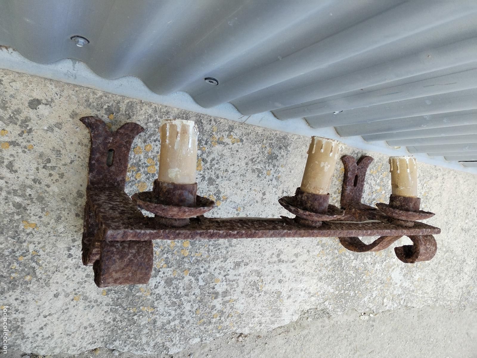Antig&uuml;edades: antiguo aplique en hierro de forja - Foto 14