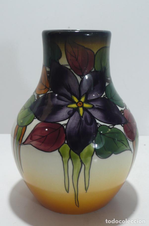 Antig&uuml;edades: JARRON ESMALTADO CON FLORES - Foto 1