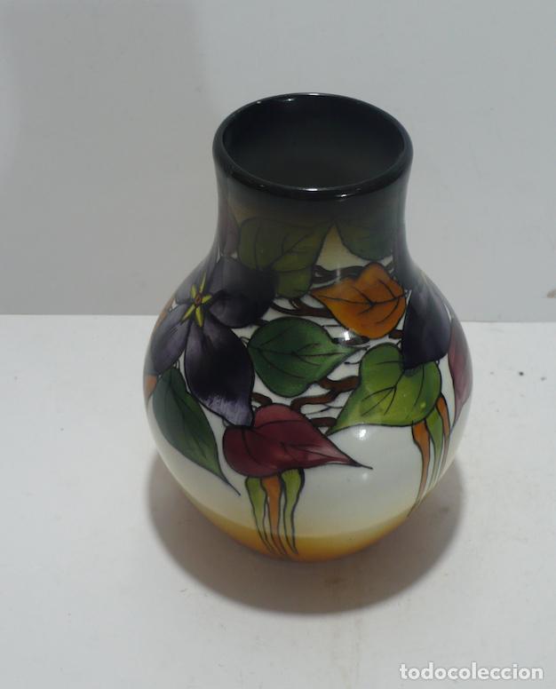 Antig&uuml;edades: JARRON ESMALTADO CON FLORES - Foto 3