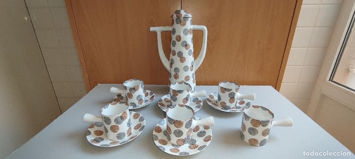 Antig&uuml;edades: Cafetera , Tazas y platos de caf&eacute; 5 - Castro - Foto 1