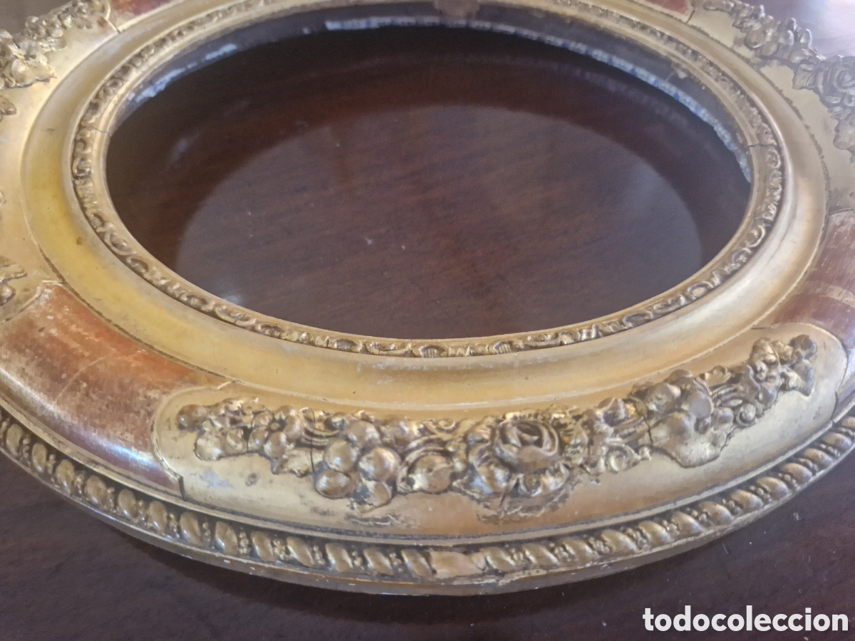 Antig&uuml;edades: Marco ovalado Luis XV de madera y dorado - Foto 7