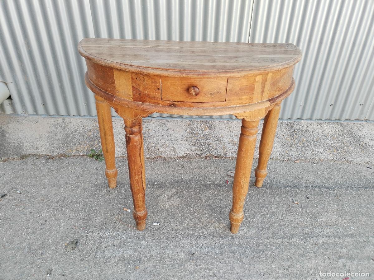 Antig&uuml;edades: consola rustica de madera maciza - Foto 1
