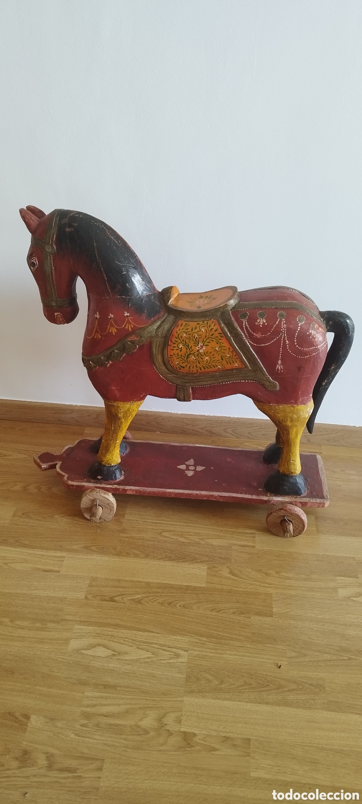 Antig&uuml;edades: Caballo antiguo de madera - Foto 1