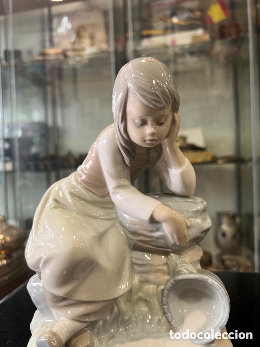 Antig&uuml;edades: Preciosa figura de NAO - Foto 1