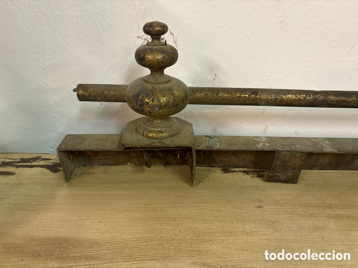 Antig&uuml;edades: Remate de bronce para fuego - Foto 4