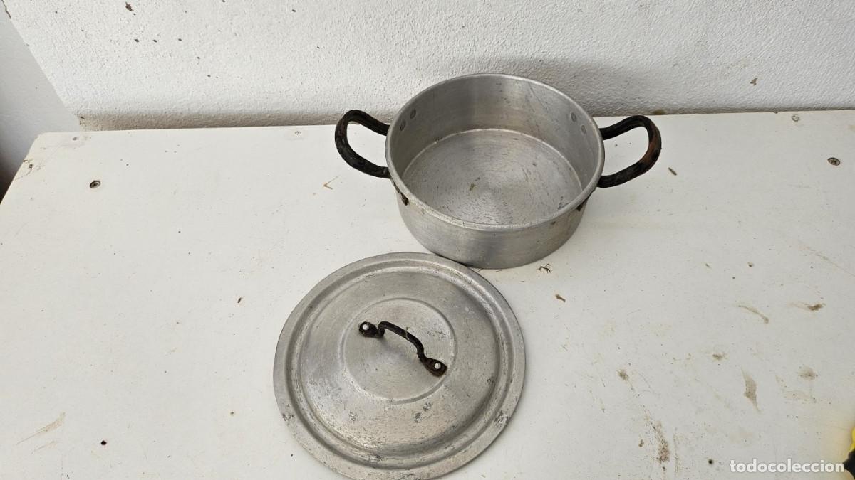 Antig&uuml;edades: cazuela de aluminio antigua - Foto 3