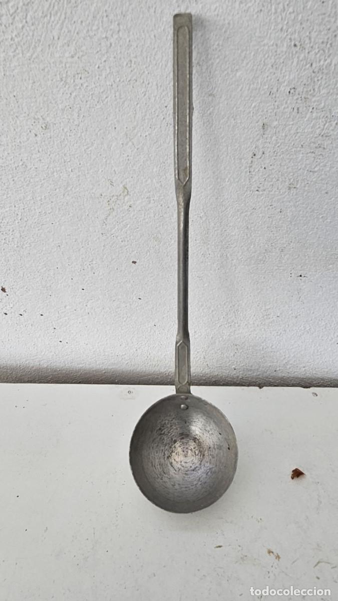 Antig&uuml;edades: cazo de aluminio antiguo - Foto 1