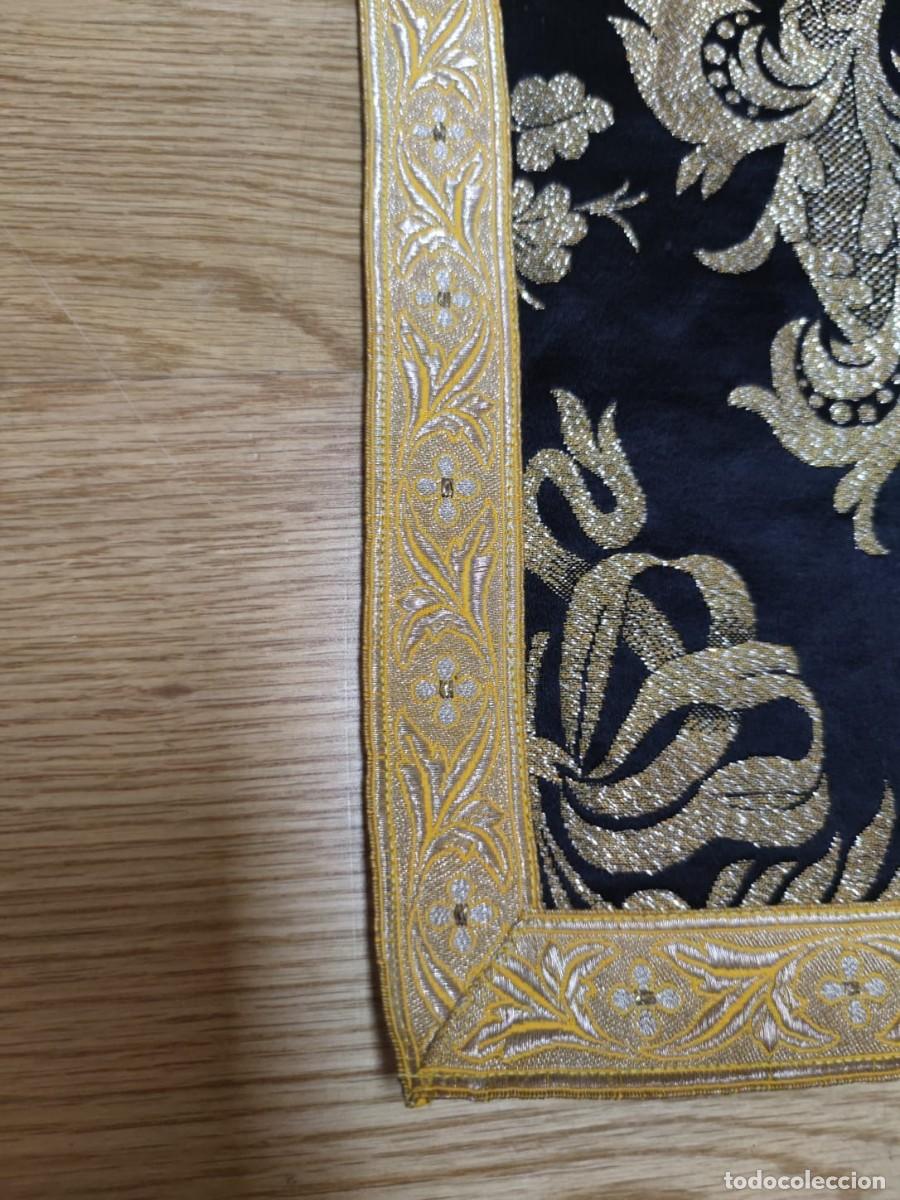 Antig&uuml;edades: ROPA DE ALTAR NEGRA S.XX - Foto 7