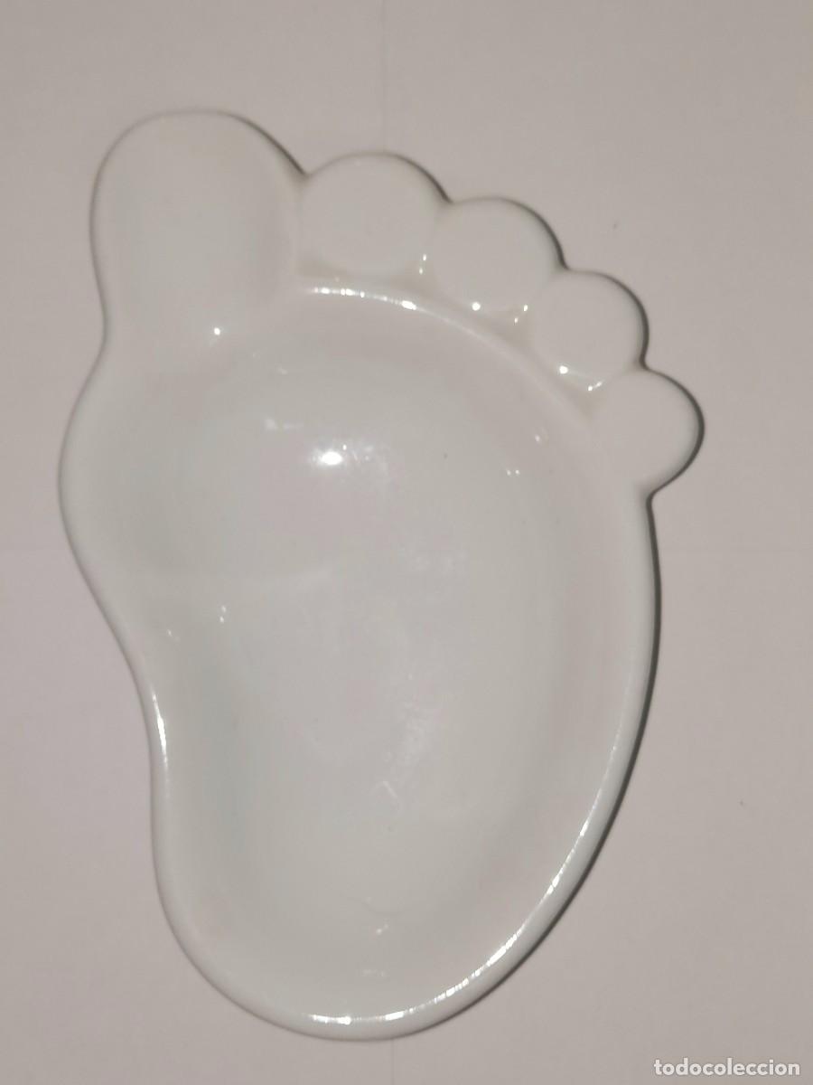 Antig&uuml;edades: Pie de cer&aacute;mica 12x8 cm - Foto 1