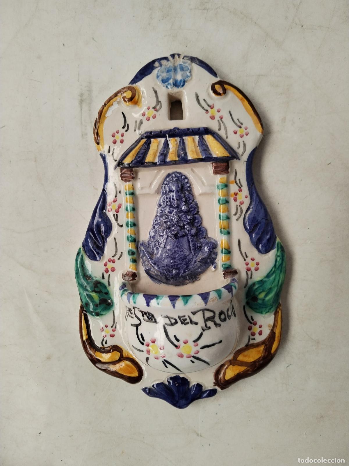 Antig&uuml;edades: benditera ntra. sra. del rocio en ceramica - Foto 1