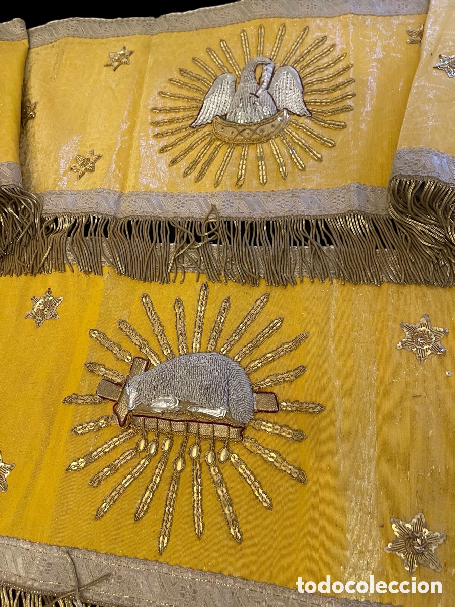 Antig&uuml;edades: Conjunto de bambalinas de oro - Foto 3