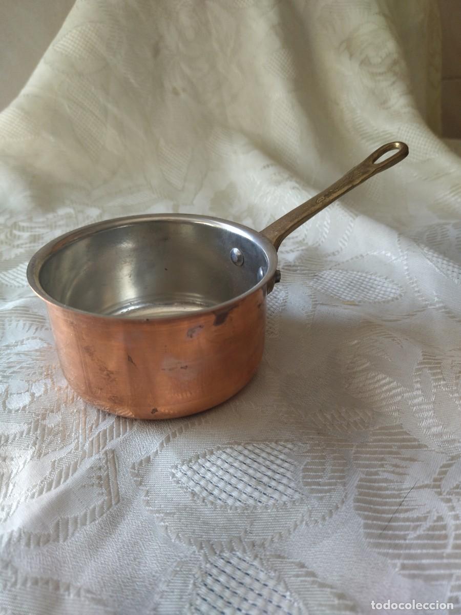 Antig&uuml;edades: Peque&ntilde;o cazo con mango de cobre y bronce. - Foto 2