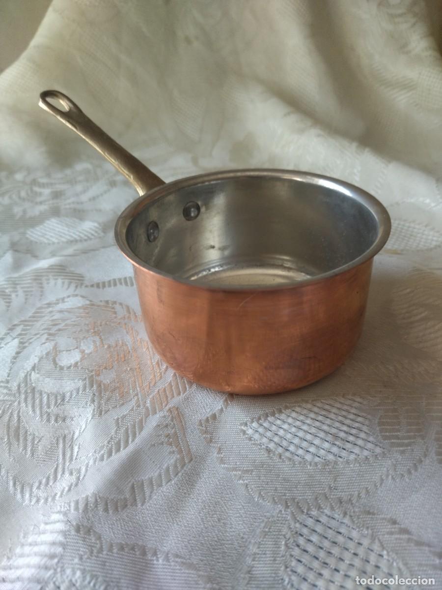 Antig&uuml;edades: Peque&ntilde;o cazo con mango de cobre y bronce. - Foto 4