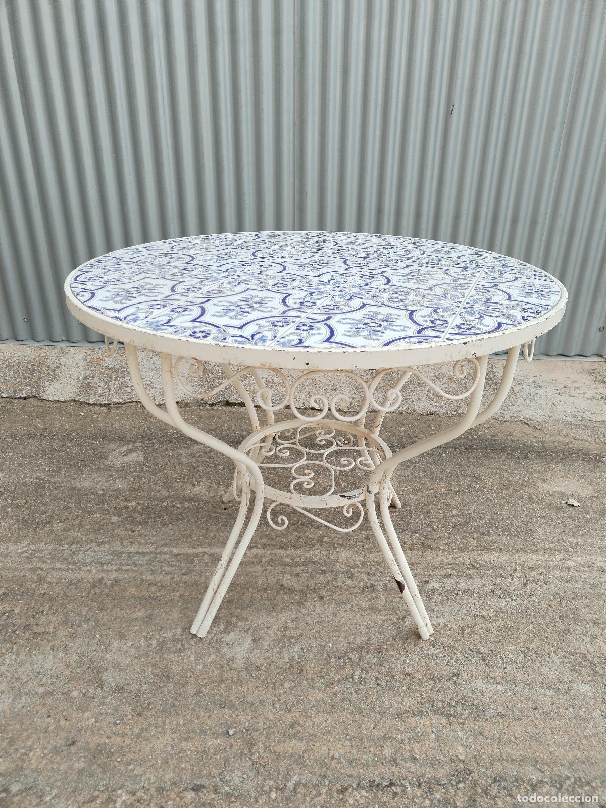 Antig&uuml;edades: mesa de hierro con azulejos azul - Foto 6