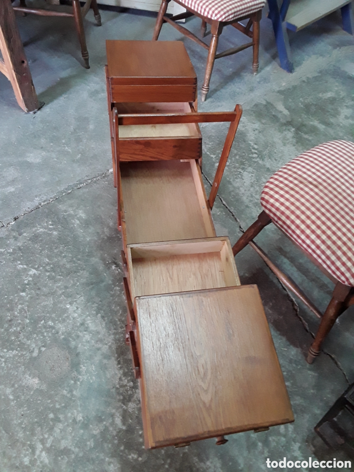 Antig&uuml;edades: Costurero de acorde&oacute;n en madera de haya - Foto 9