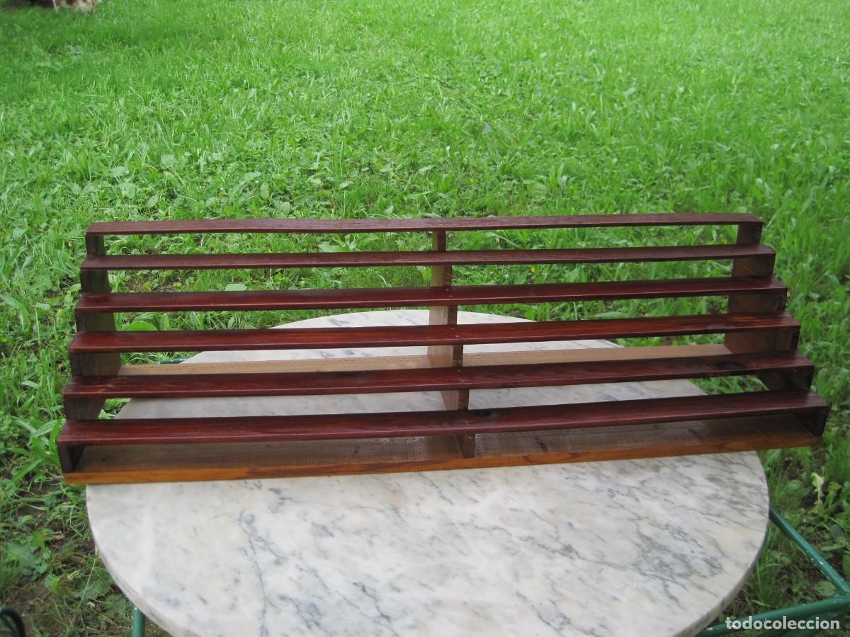 Antig&uuml;edades: ESCALERA DE MADERA - REPISA - BALDAS - MUEBLE EXPOSITOR - Foto 1