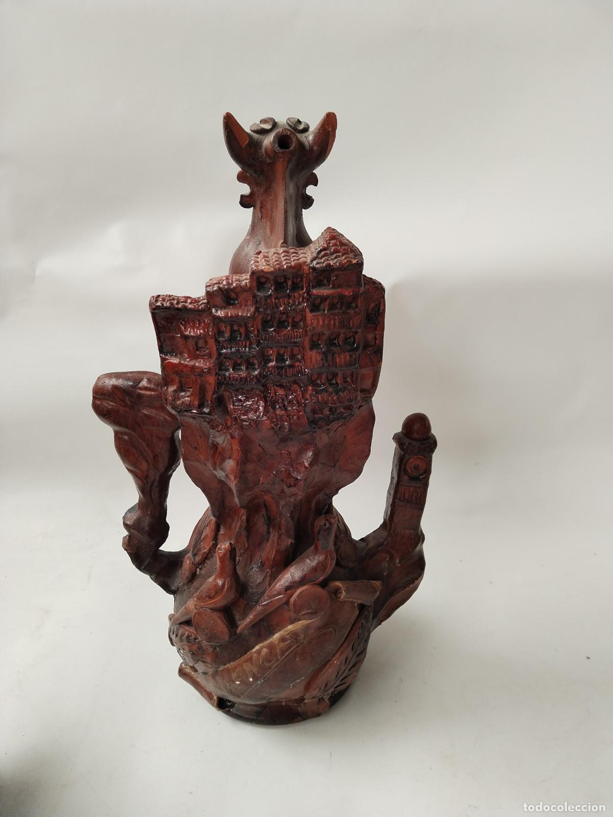 Antig&uuml;edades: antiguo botijo toro cuenca - Foto 4