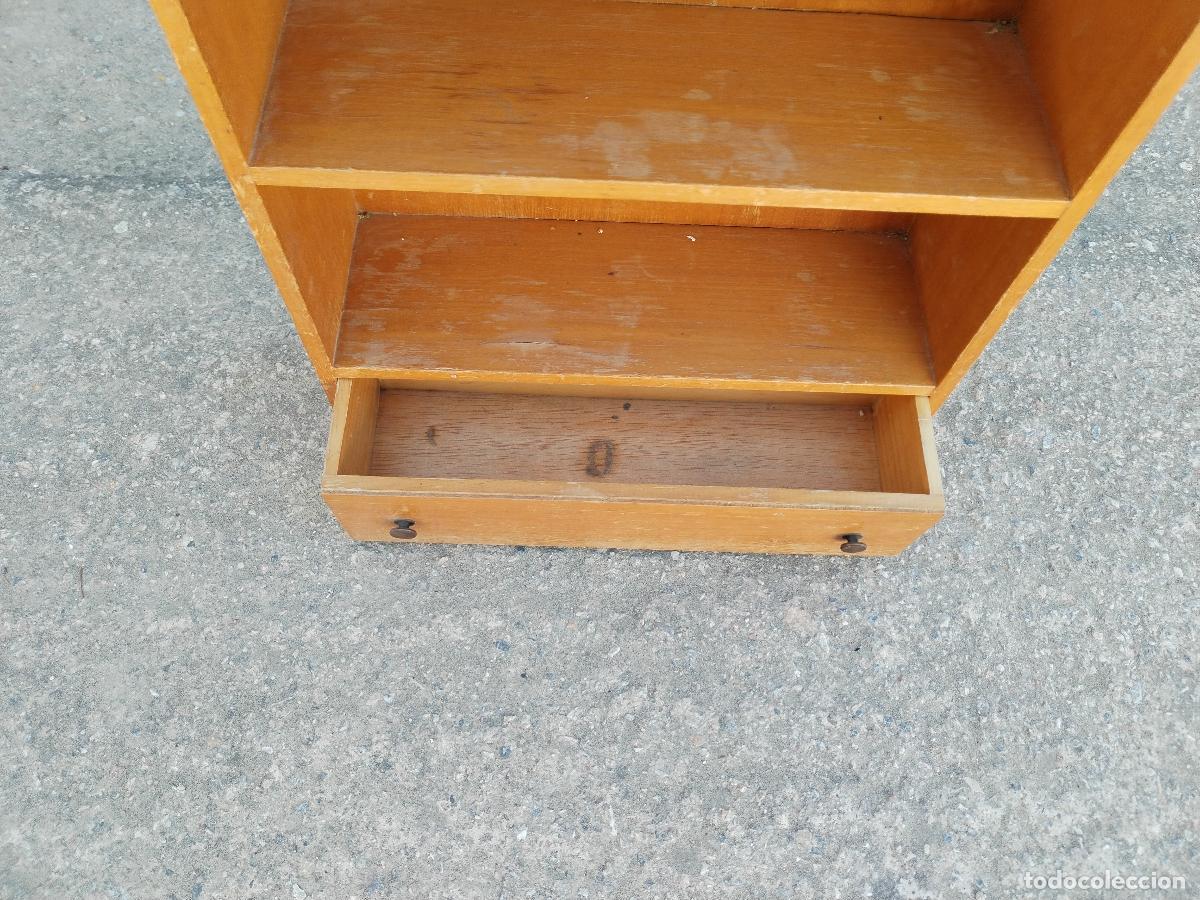 Antig&uuml;edades: repisa estanteria de pared de madera - Foto 3