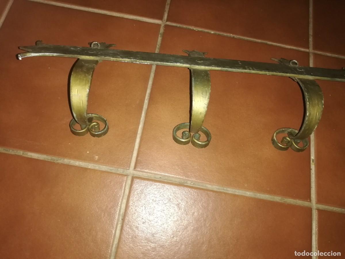 Antig&uuml;edades: Perchero rustico de hierro macizo - Foto 5