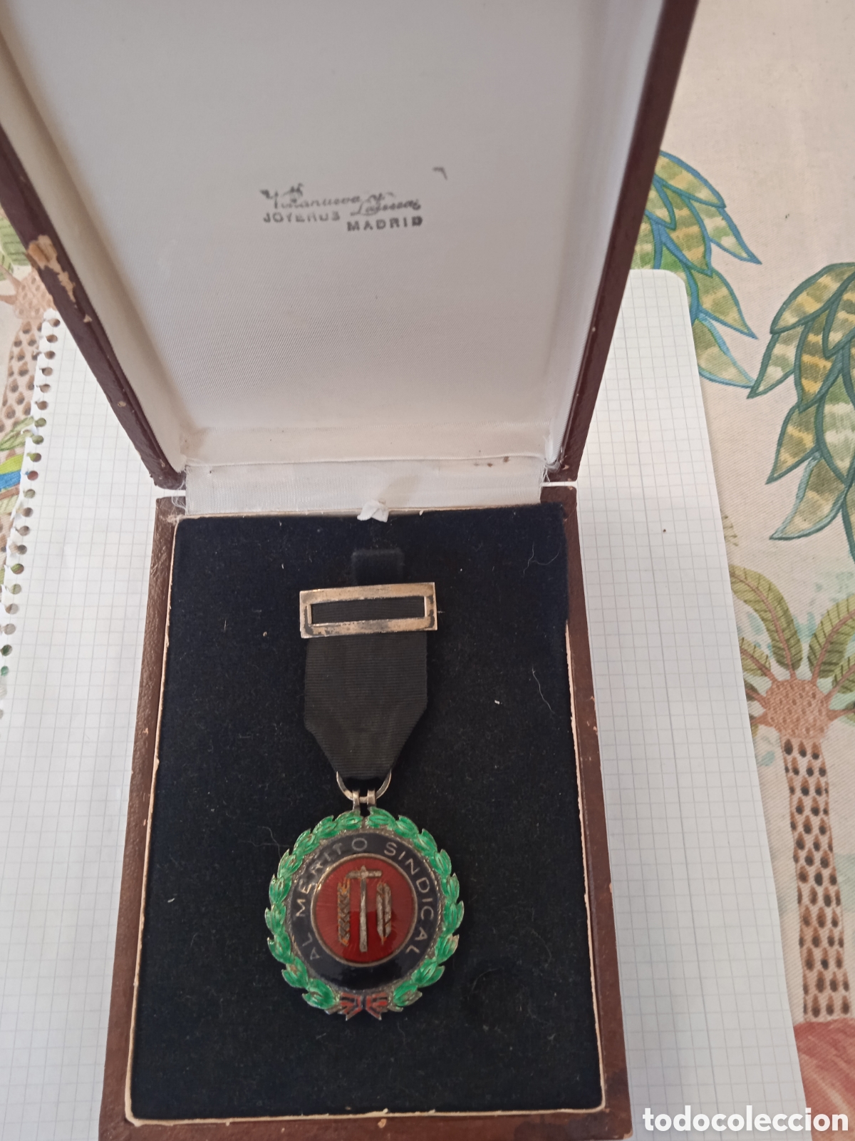 Antig&uuml;edades: Bonita medalla en plata - Foto 3