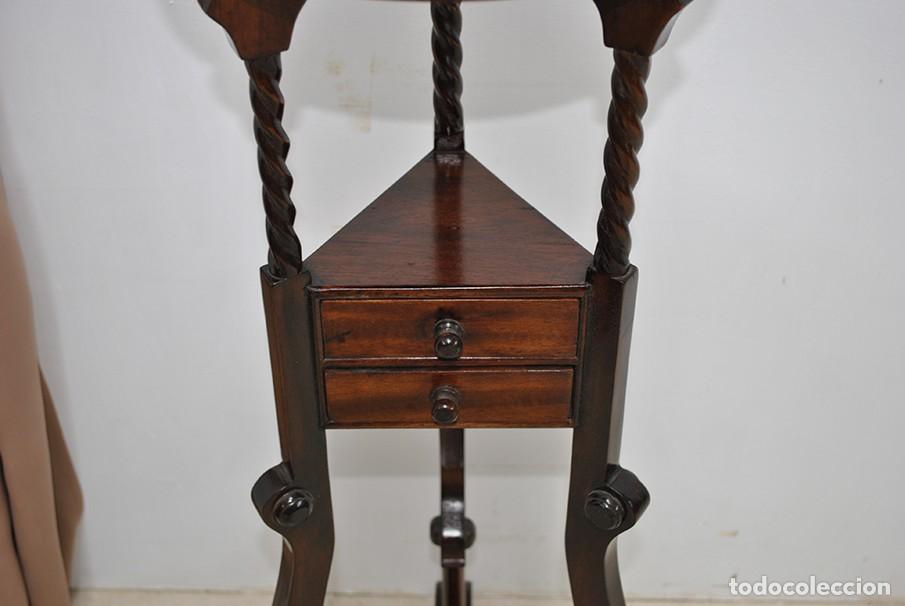 Antig&uuml;edades: MACETERO PEDESTAL DE MADERA - Foto 4