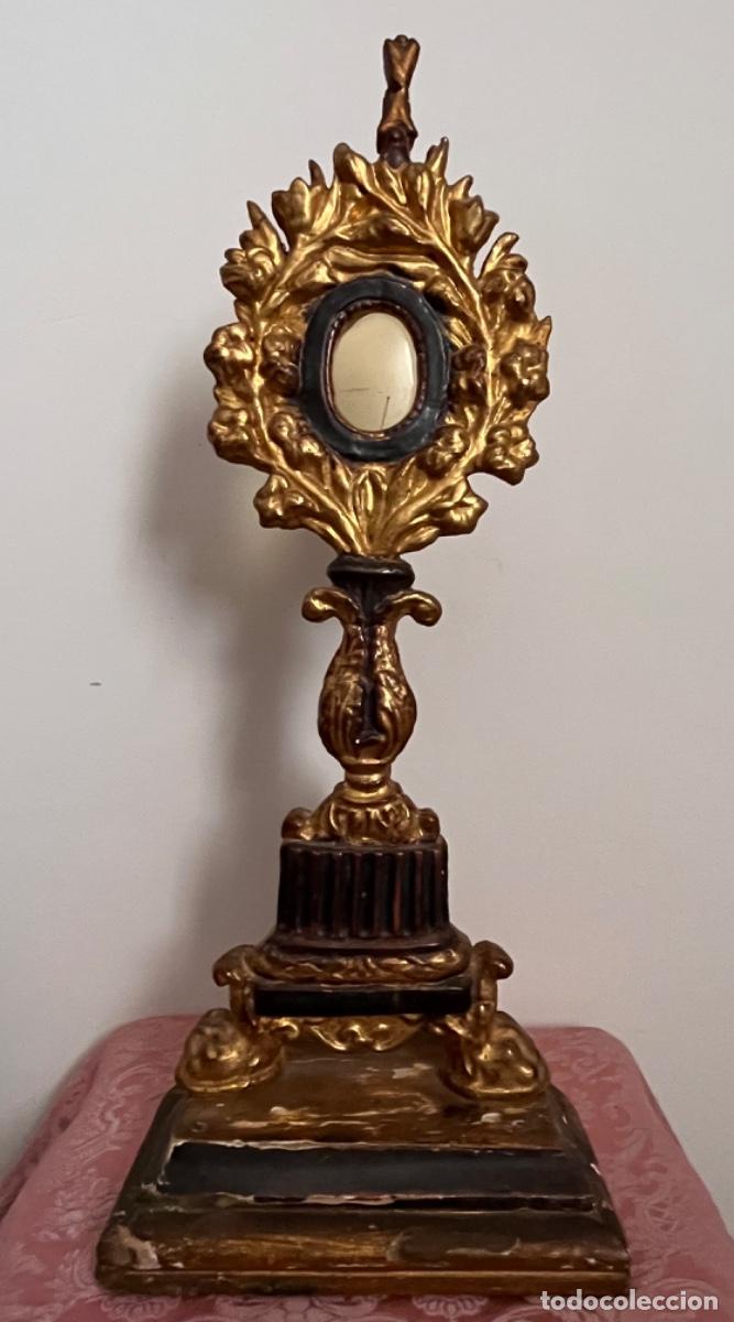 Antig&uuml;edades: Relicario de madera s. XVIII - Foto 1