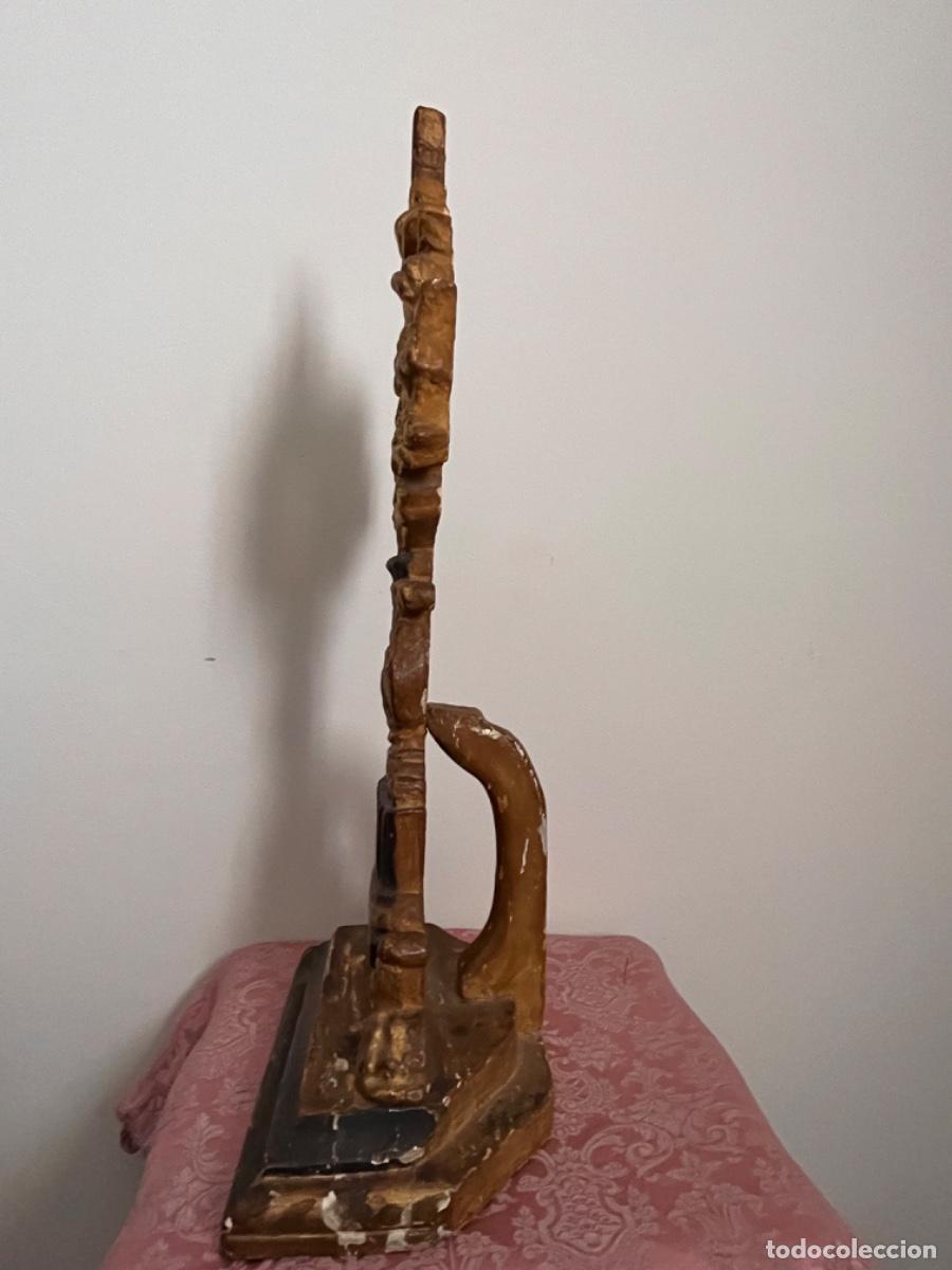 Antig&uuml;edades: Relicario de madera s. XVIII - Foto 12