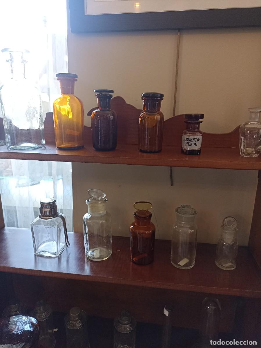 Antig&uuml;edades: Estanteria inglesa con puertitas - Foto 3