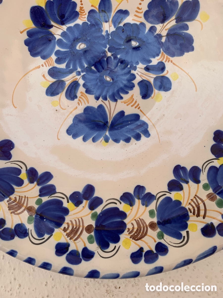 Antig&uuml;edades: PAREJA DE PLATOS DE TALAVERA - Foto 4