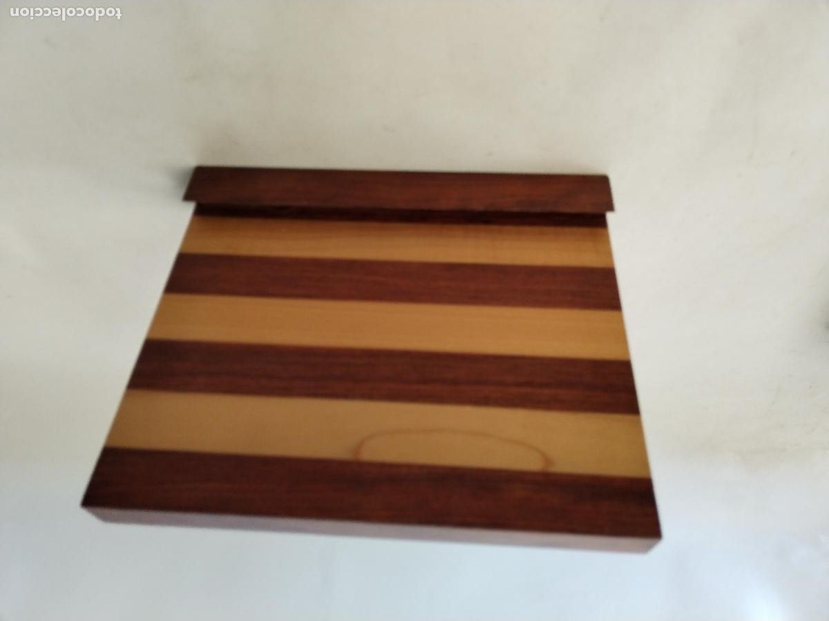 Antig&uuml;edades: tabla de cortar con maderas nobles - c129 - Foto 5