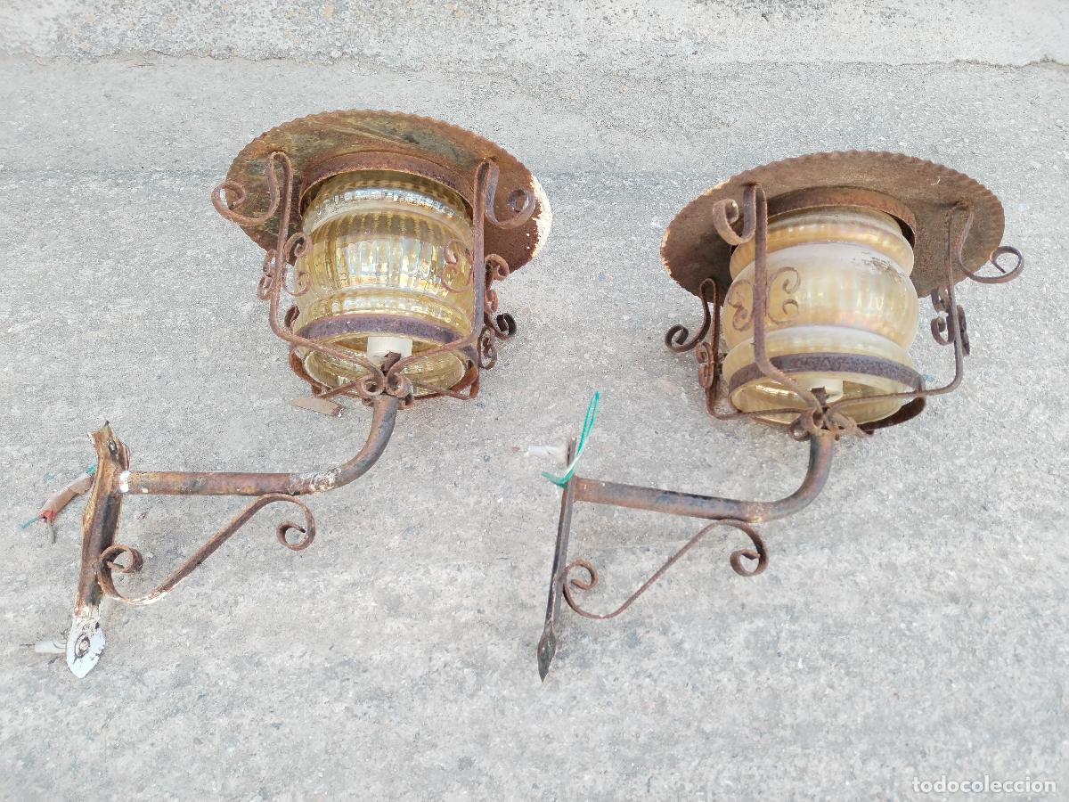 Antig&uuml;edades: 2 faroles apliques antiguos de forja - Foto 3