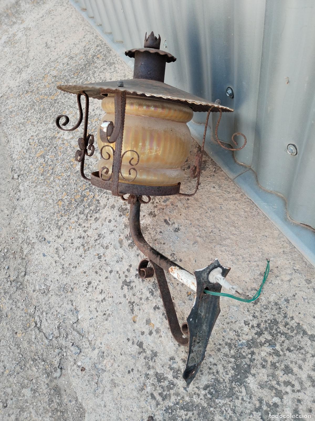 Antig&uuml;edades: 2 faroles apliques antiguos de forja - Foto 8