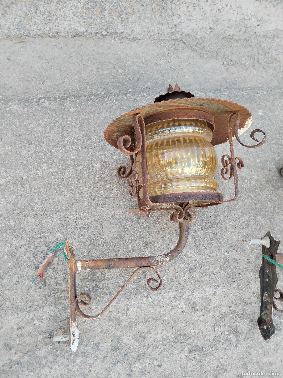 Antig&uuml;edades: 2 faroles apliques antiguos de forja - Foto 11
