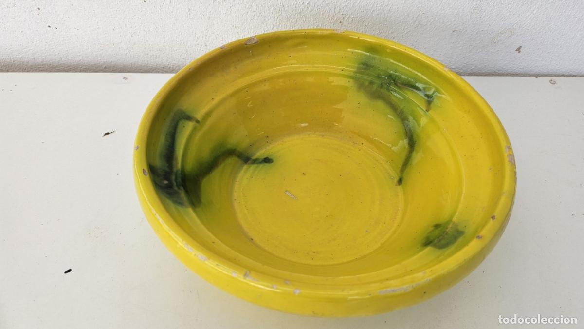 Antig&uuml;edades: lebrillo de ceramica - Foto 2