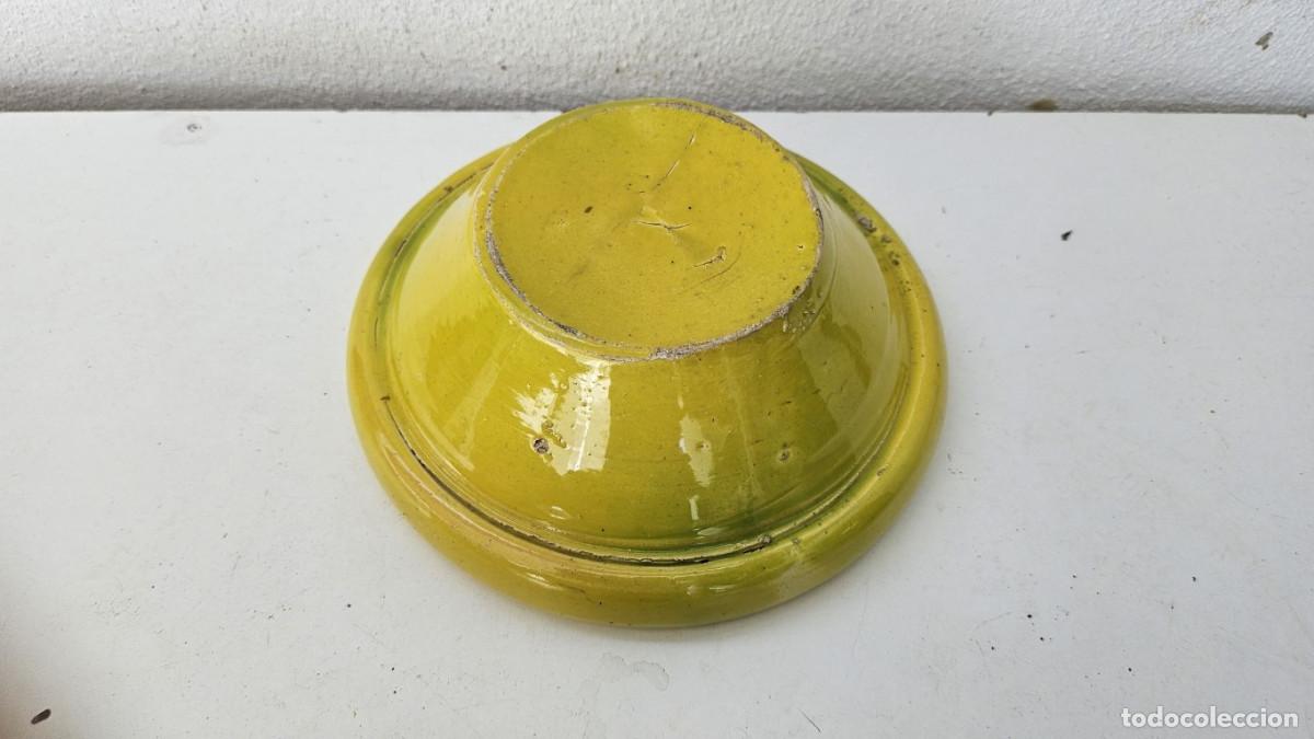 Antig&uuml;edades: peque&ntilde;o lebrillo de barro amarillo - Foto 3
