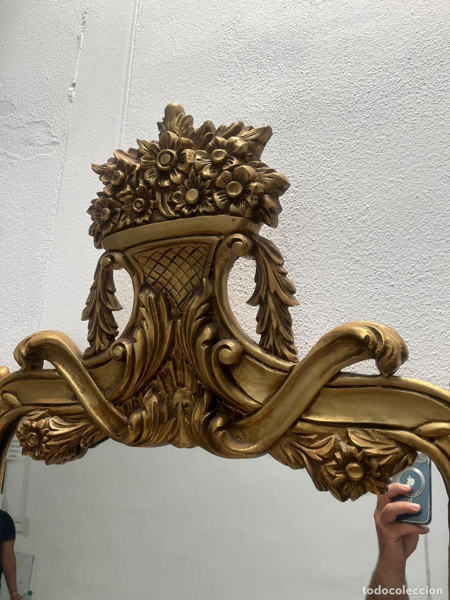 Antig&uuml;edades: Espejo con jarr&oacute;n floral de penacho en molde inyectado. - Foto 3