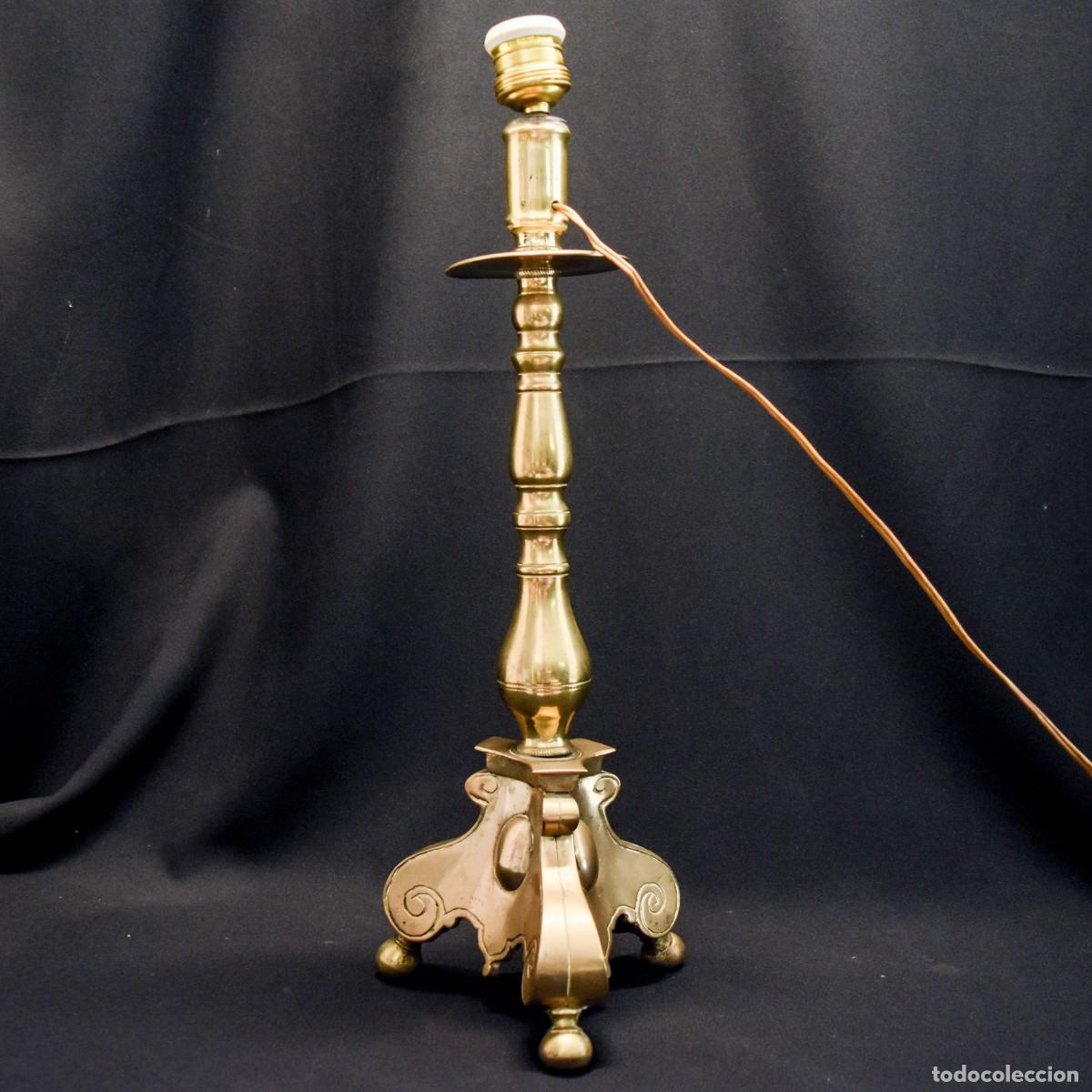 Antig&uuml;edades: Candelero / l&aacute;mpara de bronce - Foto 3