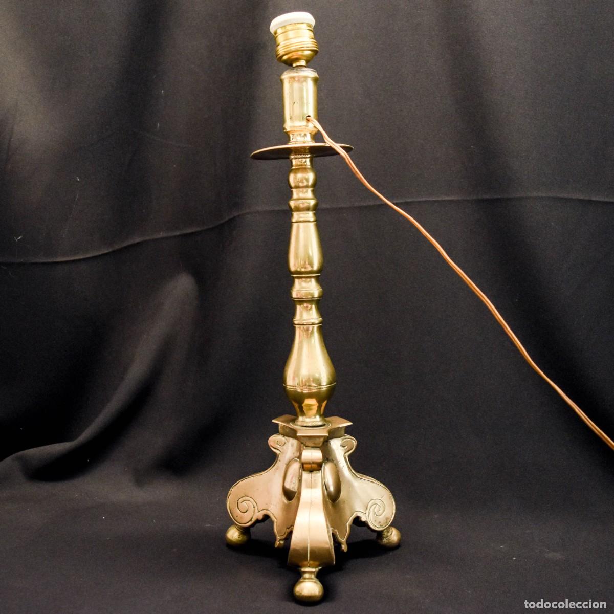 Antig&uuml;edades: Candelero / l&aacute;mpara de bronce - Foto 4