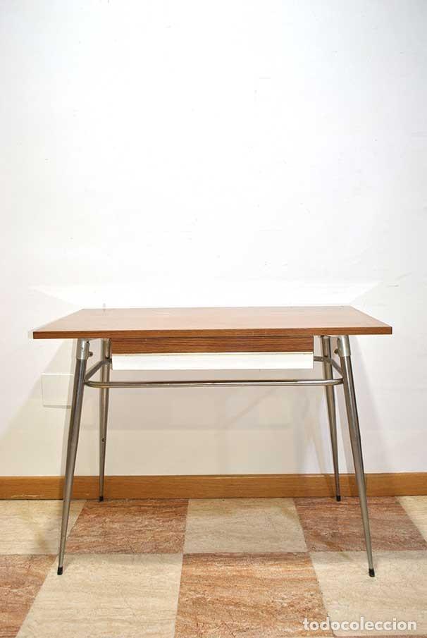 Antig&uuml;edades: MESA DE COCINA ESTILO VINTAGE - Foto 1