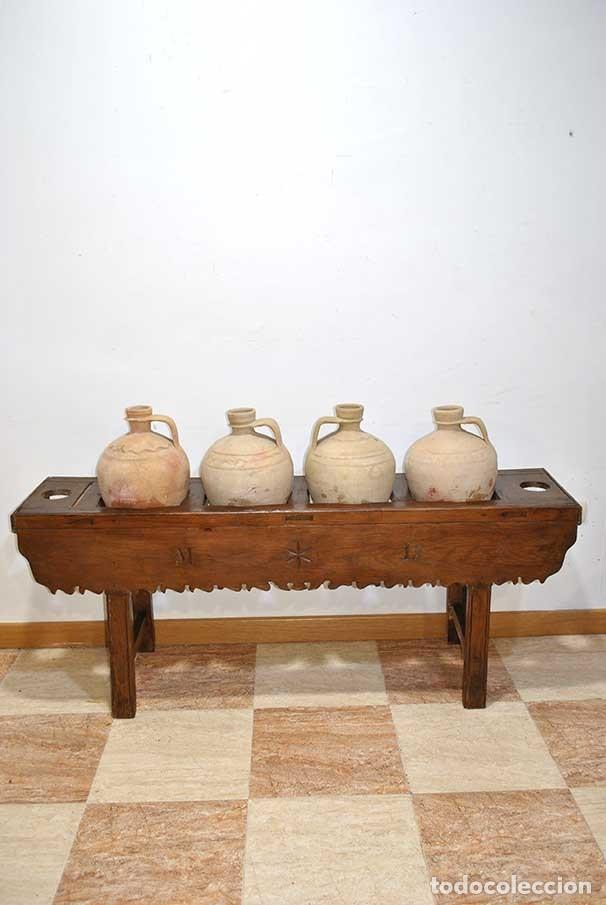 Antig&uuml;edades: C&Aacute;NTARA DE MADERA CON C&Aacute;NTAROS DE BARRO - Foto 2