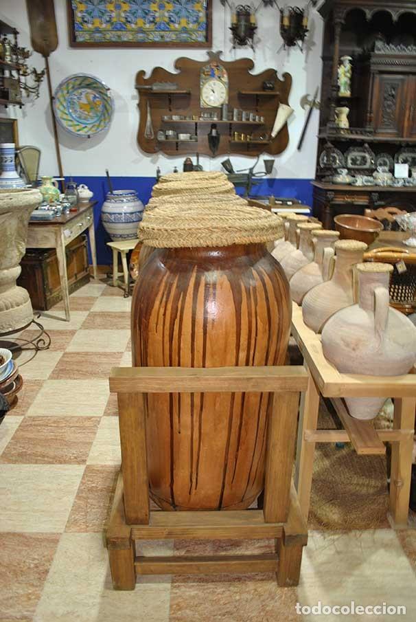 Antig&uuml;edades: TINAJAS ANTIGUAS CON SOPORTE DE MADERA - Foto 3