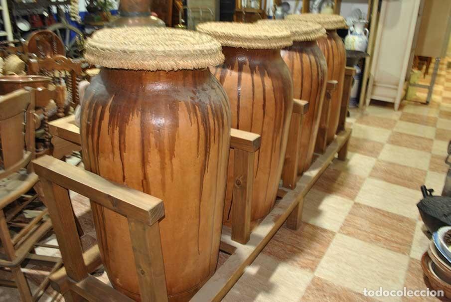 Antig&uuml;edades: TINAJAS ANTIGUAS CON SOPORTE DE MADERA - Foto 5