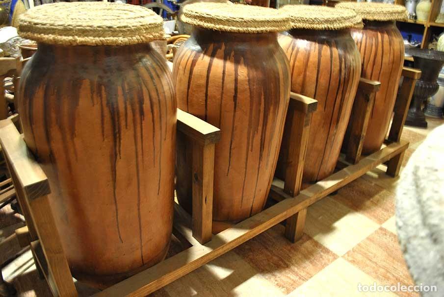 Antig&uuml;edades: TINAJAS ANTIGUAS CON SOPORTE DE MADERA - Foto 6