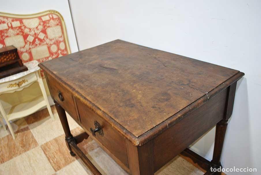 Antig&uuml;edades: MESA ANTIGUA AUXILIAR CON CAJONES - Foto 4