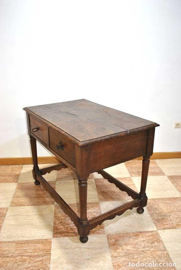 Antig&uuml;edades: MESA ANTIGUA AUXILIAR CON CAJONES - Foto 9