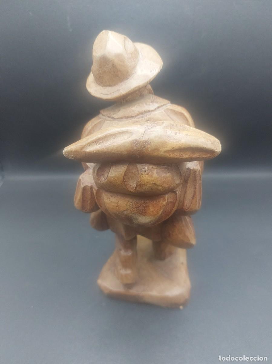Antig&uuml;edades: FIGURA DE MADERA TALLADA A MANO - Foto 5