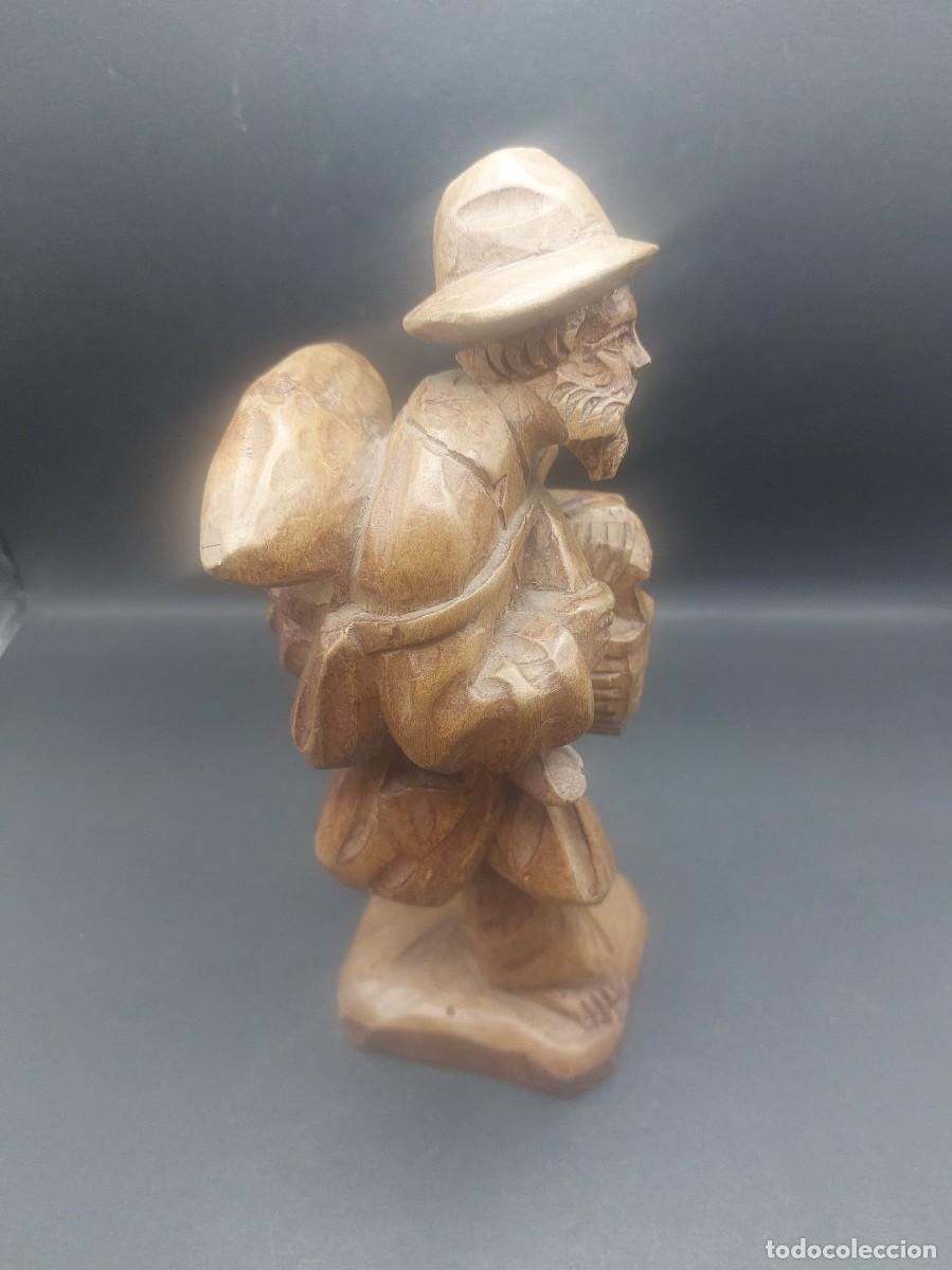 Antig&uuml;edades: FIGURA DE MADERA TALLADA A MANO - Foto 6