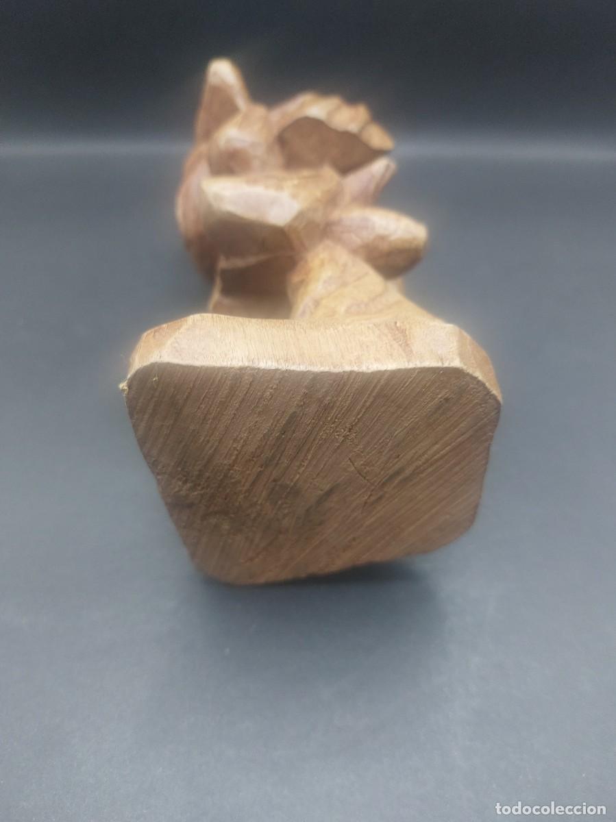 Antig&uuml;edades: FIGURA DE MADERA TALLADA A MANO - Foto 7