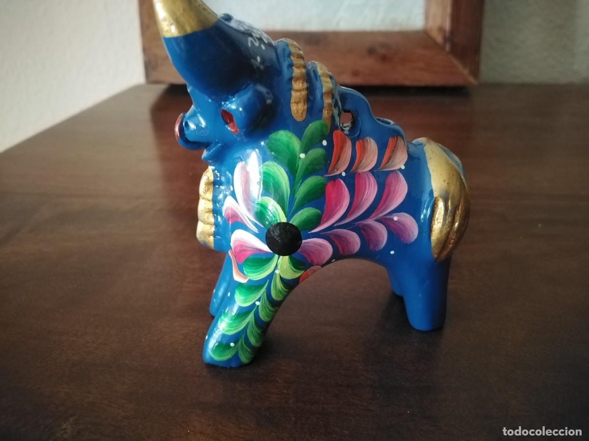 Antig&uuml;edades: Torito Pucar&aacute;. Per&uacute;, pintado a mano. - Foto 3