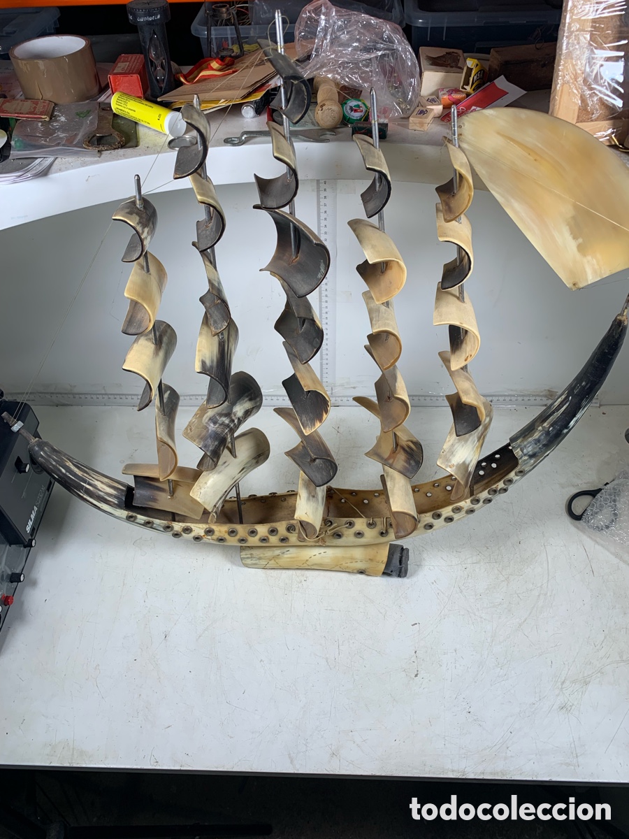 Antig&uuml;edades: 01_ barco hecho con cuernos astas - Foto 2
